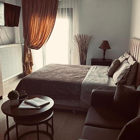 Black Flox Apartment Dráma Esterno foto